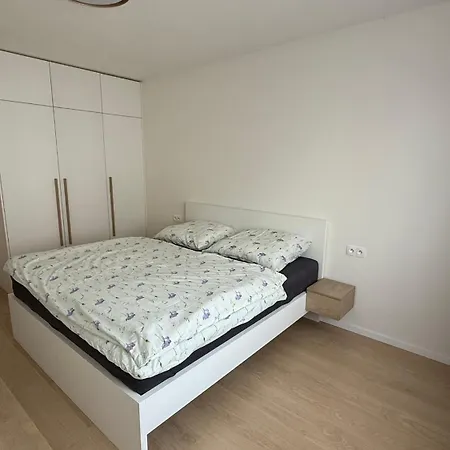 Apartment Amg Halalovka